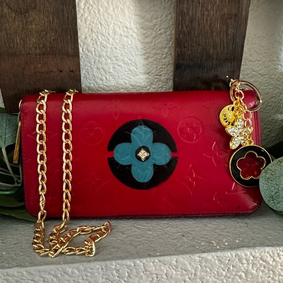 Louis Vuitton Handbags - Louis Vuitton Vernis  Patent Leather  Zip Around Long Wallet